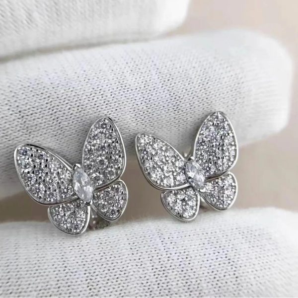 Van-Cleef-Arpels-Two-Butterfly-Between-the-Finger-ring