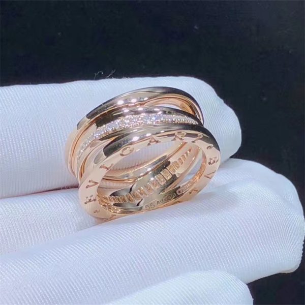 Bvlgari B.zero1 Design Legend ring in 18 kt rose gold set with pavé diamonds (0.17 ct) on the spiral