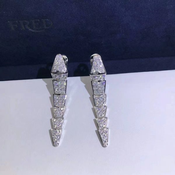 Bvlgari Serpenti earrigns in 18 kt white gold, set with full pavé diamonds 4