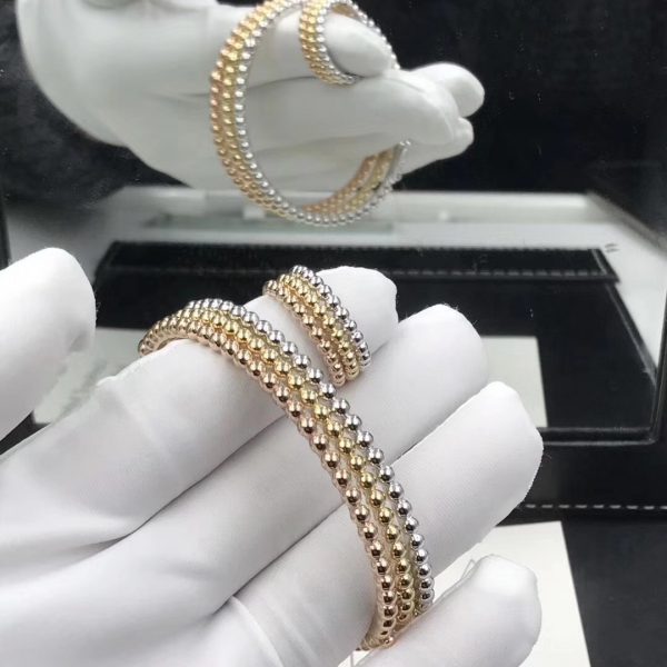 VCA Perlée pearls of gold bracelet