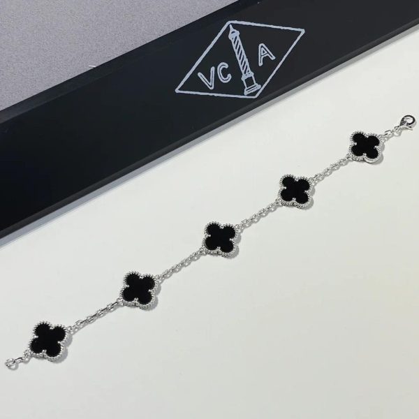 VCA-Vintage-Alhambra-Bracelet-Onyx-white-gold