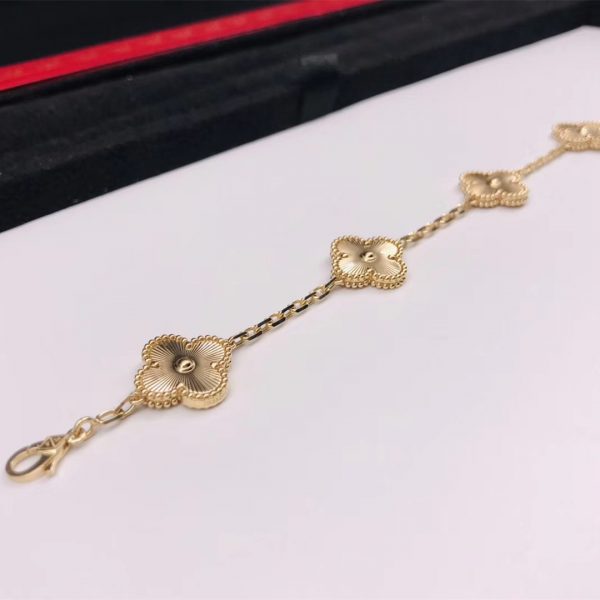 Van Cleef & Arpels Vintage Alhambra bracelet, 5 motifs, guilloché yellow gold