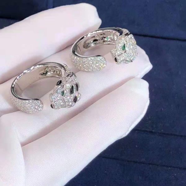 Cartier Panthère de Cartier ring, 18K white gold, onyx, set with 2 emeralds