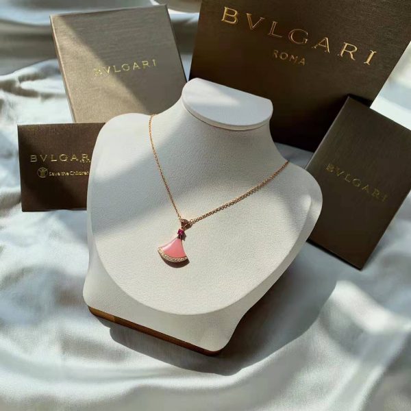 Real 18K Gold Bvlgari Diva' Dream Neckalce with Diamonds, Pink Opal.